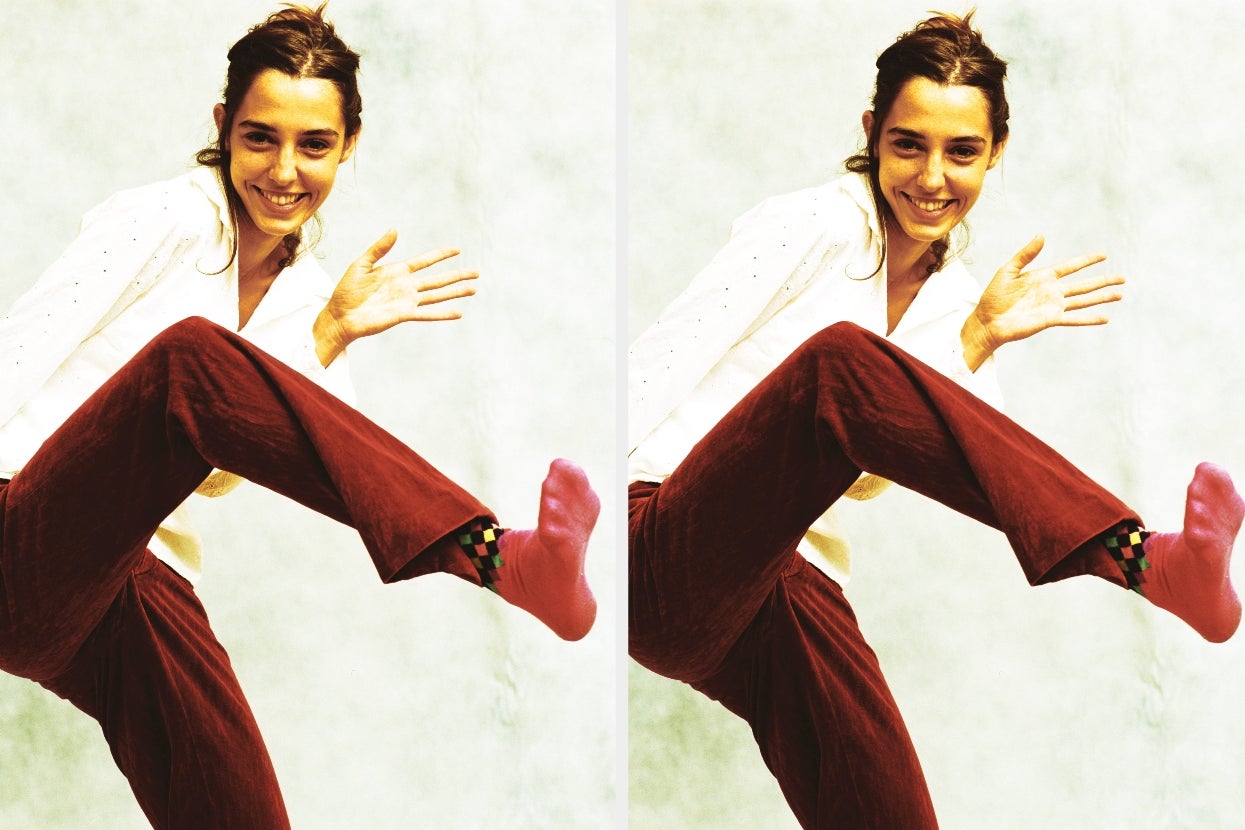 Doctors Say This One-Legged Balance Test Could Predict Your Risk Of Falling, And You Should Do It Right Now