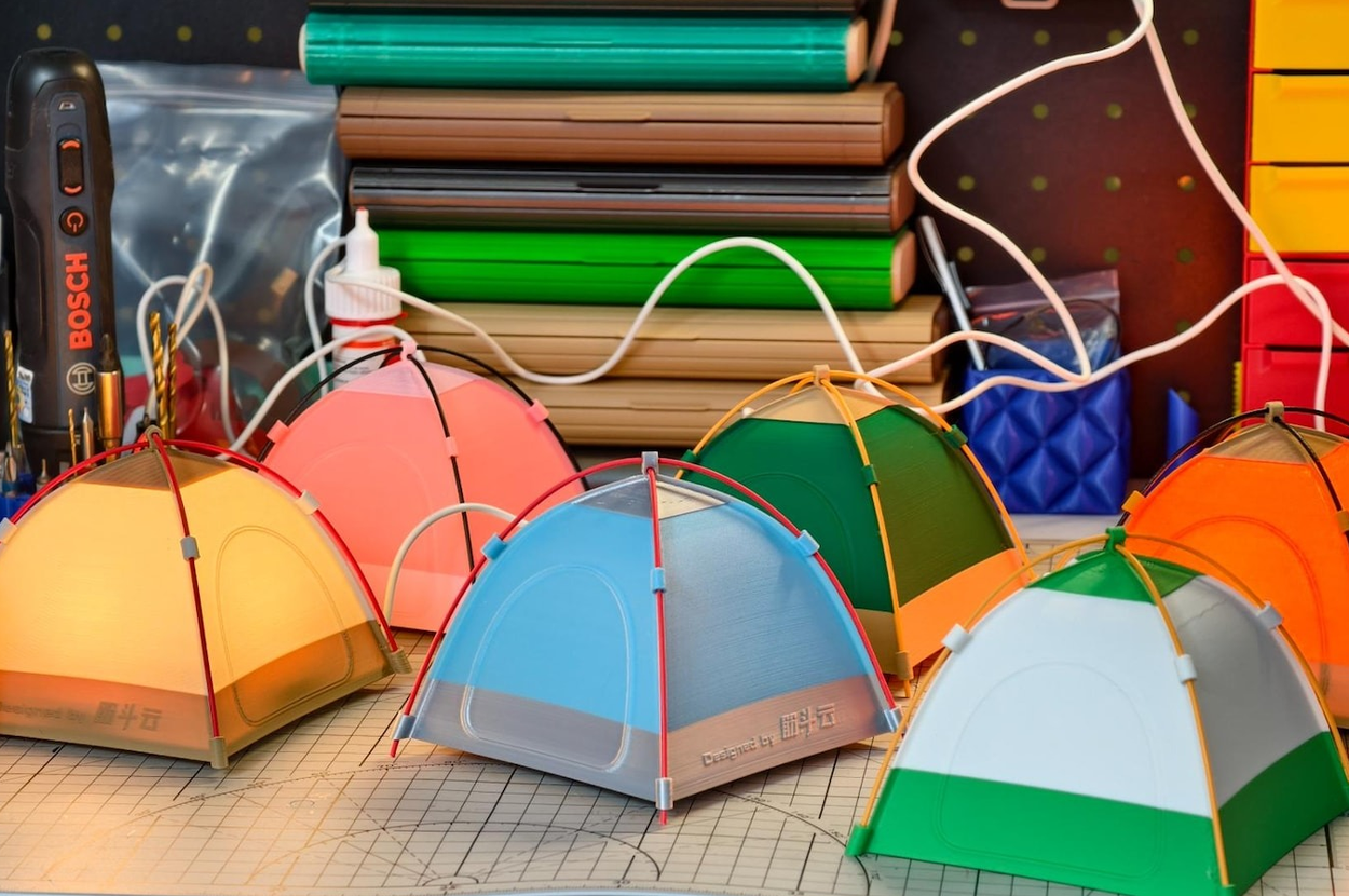 45 White Elephant Gift Ideas Under $25 To Win The Gift Exchange