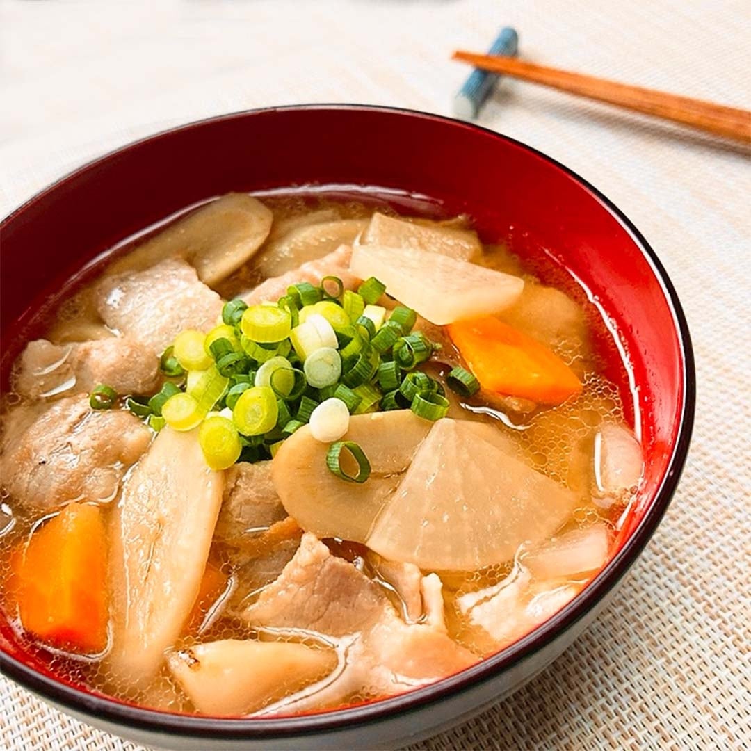 豚汁、水はこのタイミングで入れるだけ！】「うまみ爆増」「おかわり