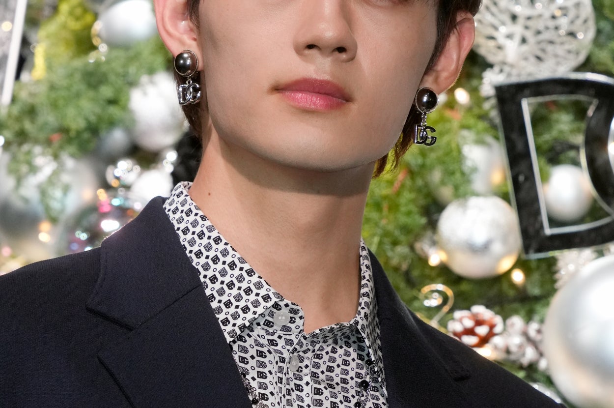 佐野勇斗さん（時事通信フォト）