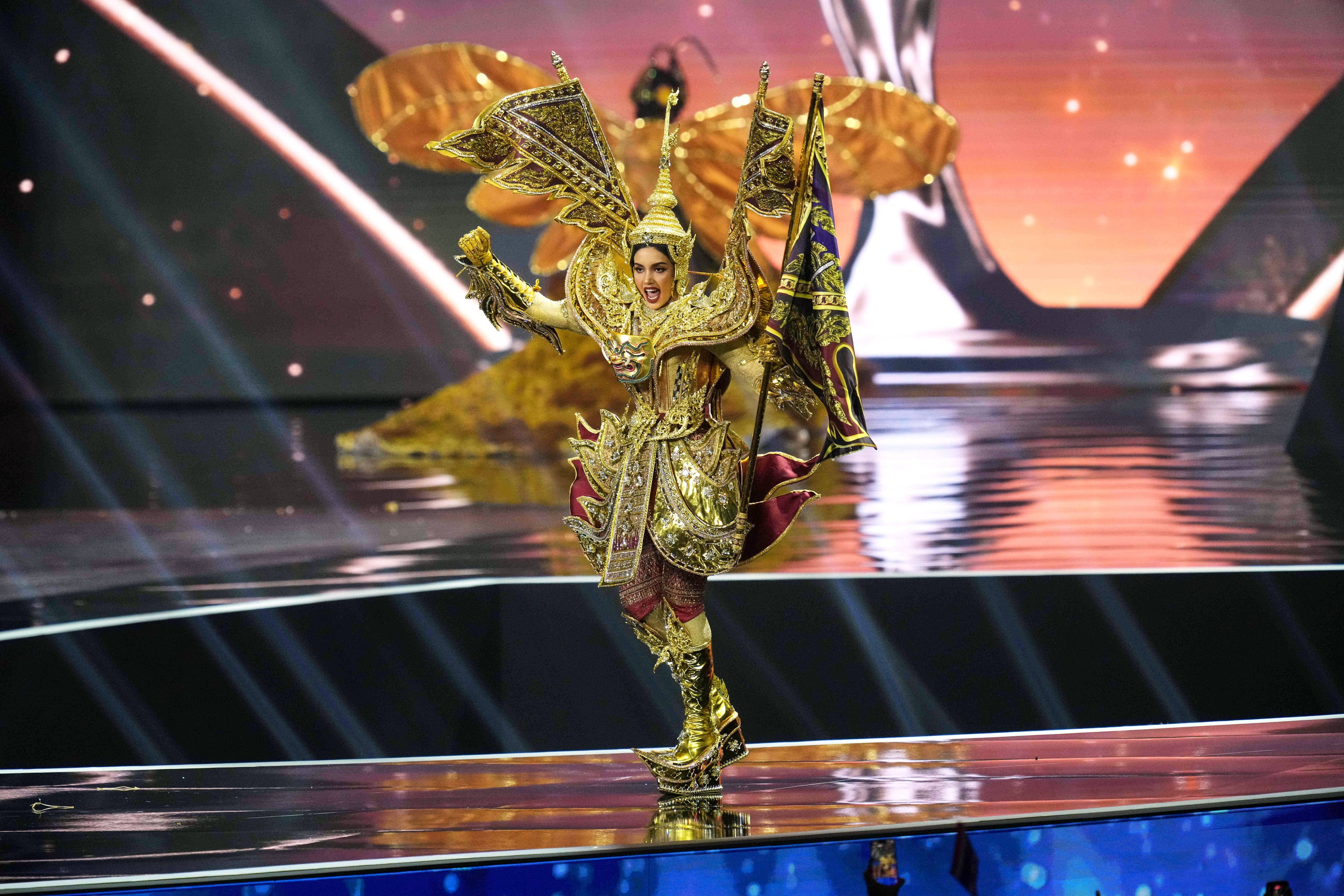 What All 67 Countries' "National Costume" At The Miss Universe Pageant ...