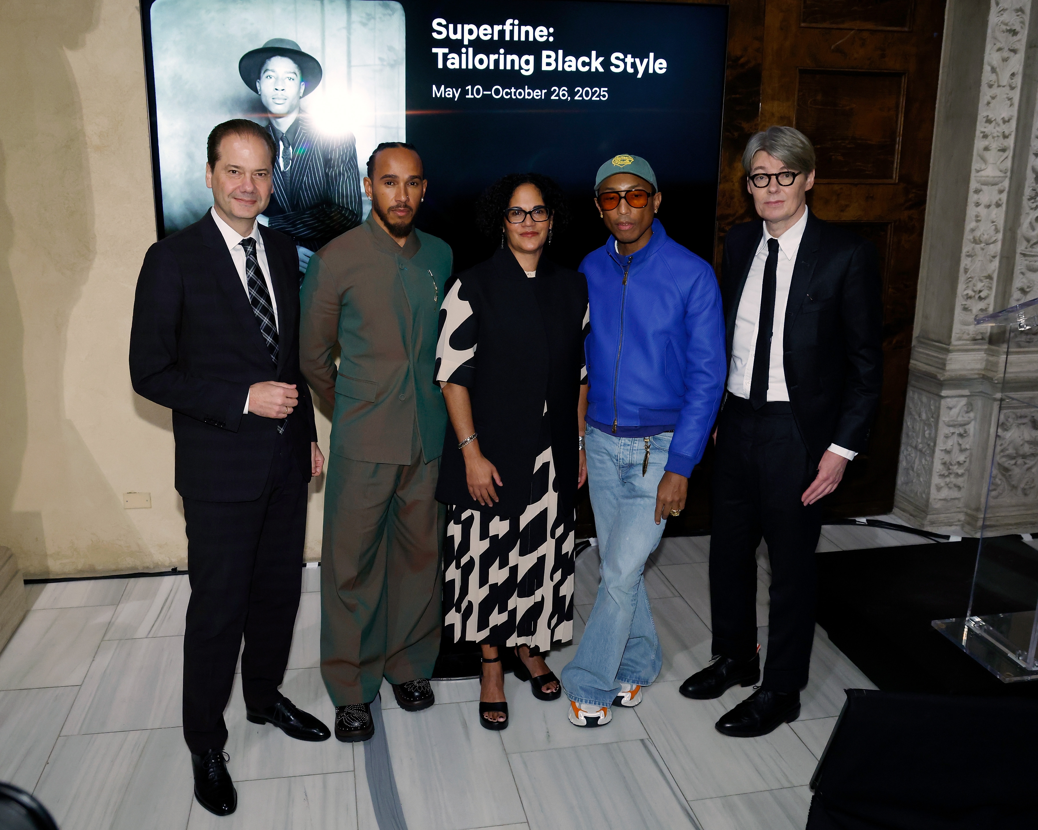 Tailoring Black Style" successful the background