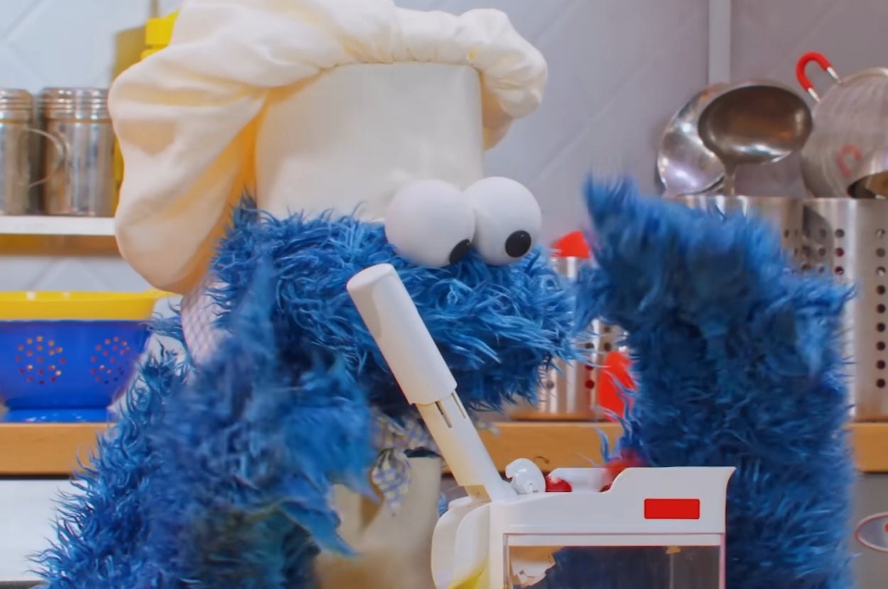 Pretend You're An Amateur Baker For 24 Hours To Reveal If You'd Win Or Lose "Holiday Baking Championship”