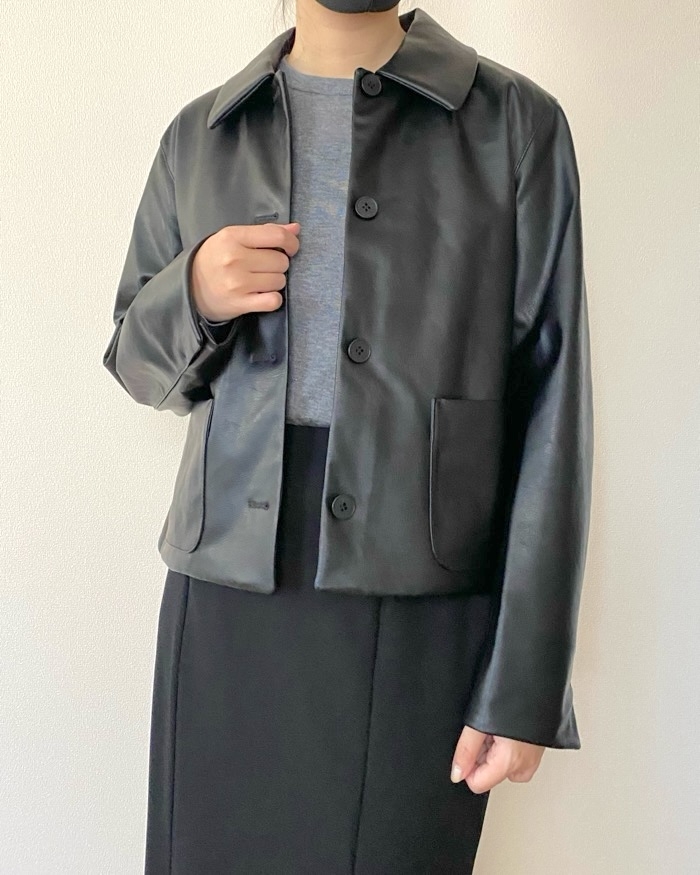 パッと見で1万円以上しそうなのに…！ユニクロの「7990円→5990円