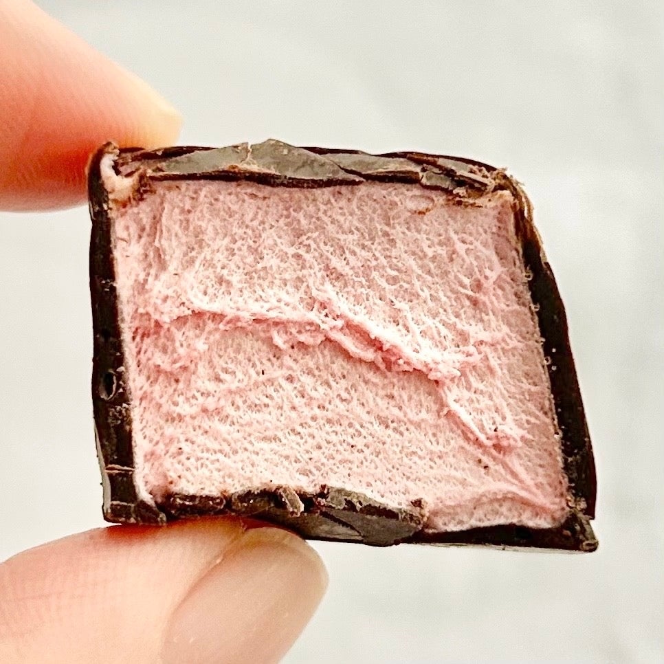 買えてよかった」「クセになる」カルディの『絶品チョコおかし』購入