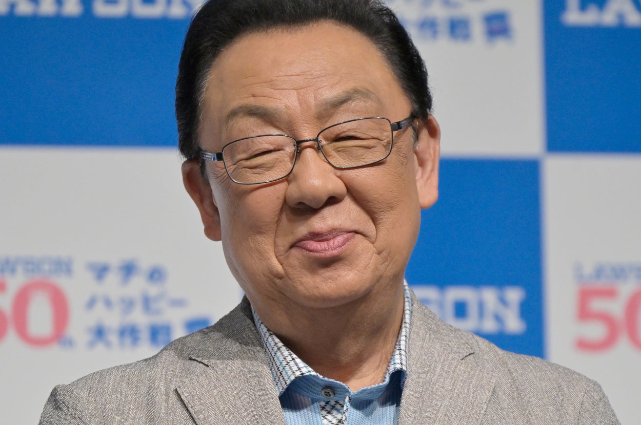 梅沢富美男さん（時事通信フォト）