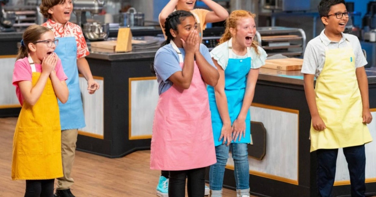 Here's What My Family Of 4 Is Streaming Over The Holidays (That Kids And Adults Can All Agree On)