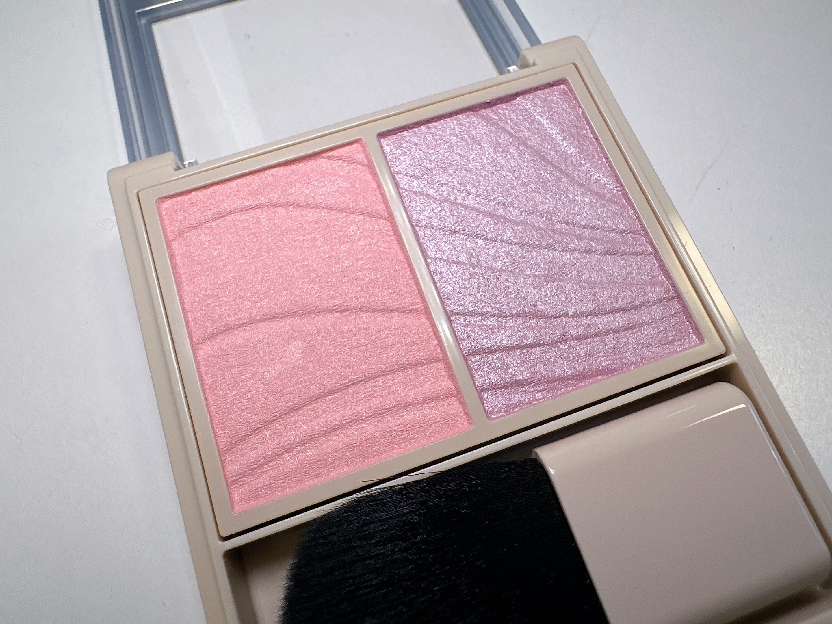 ヴィセ新作】こんなに肌がキレイに見えるチークって初めて…！バズり