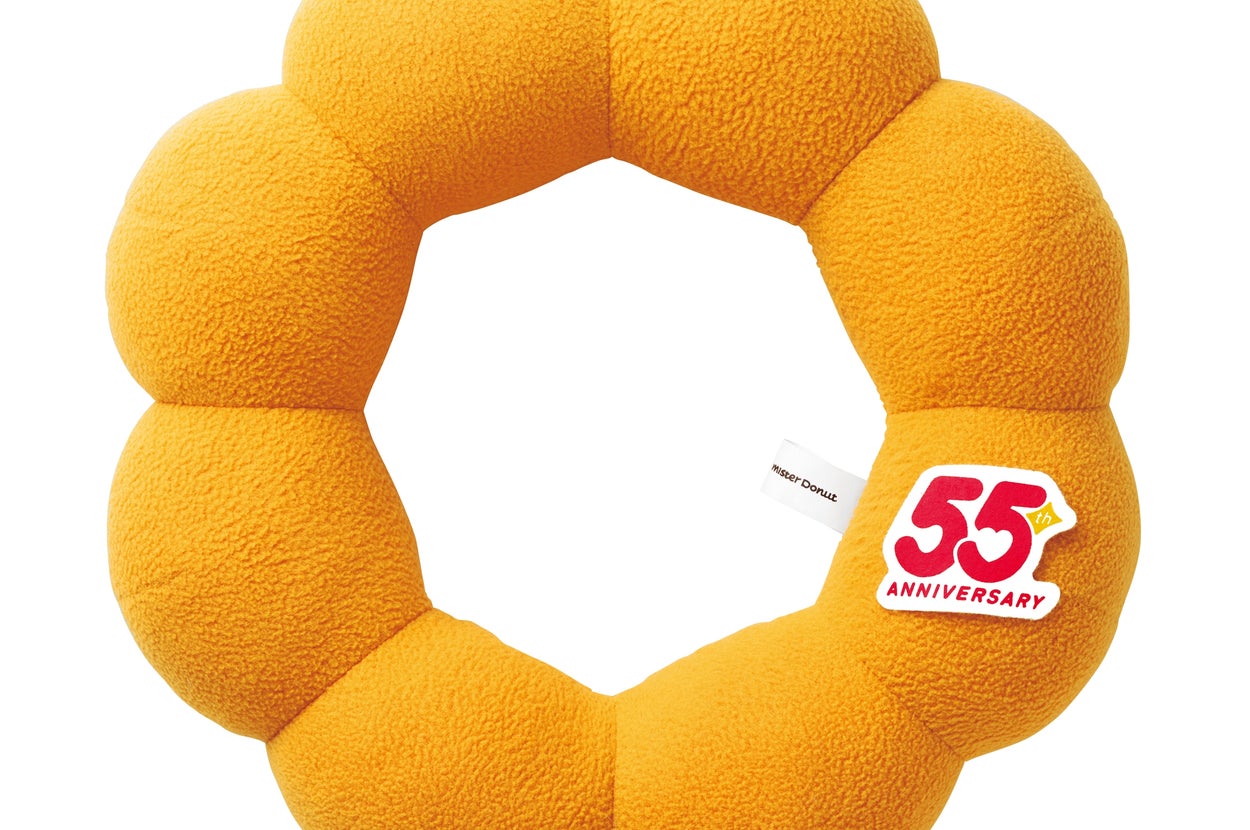 『ミスド福袋2026』6500円セットに含まれる直径約26㎝の「ポン・デ・リング」ぬいぐるみ / ダスキンのプレスリリースより