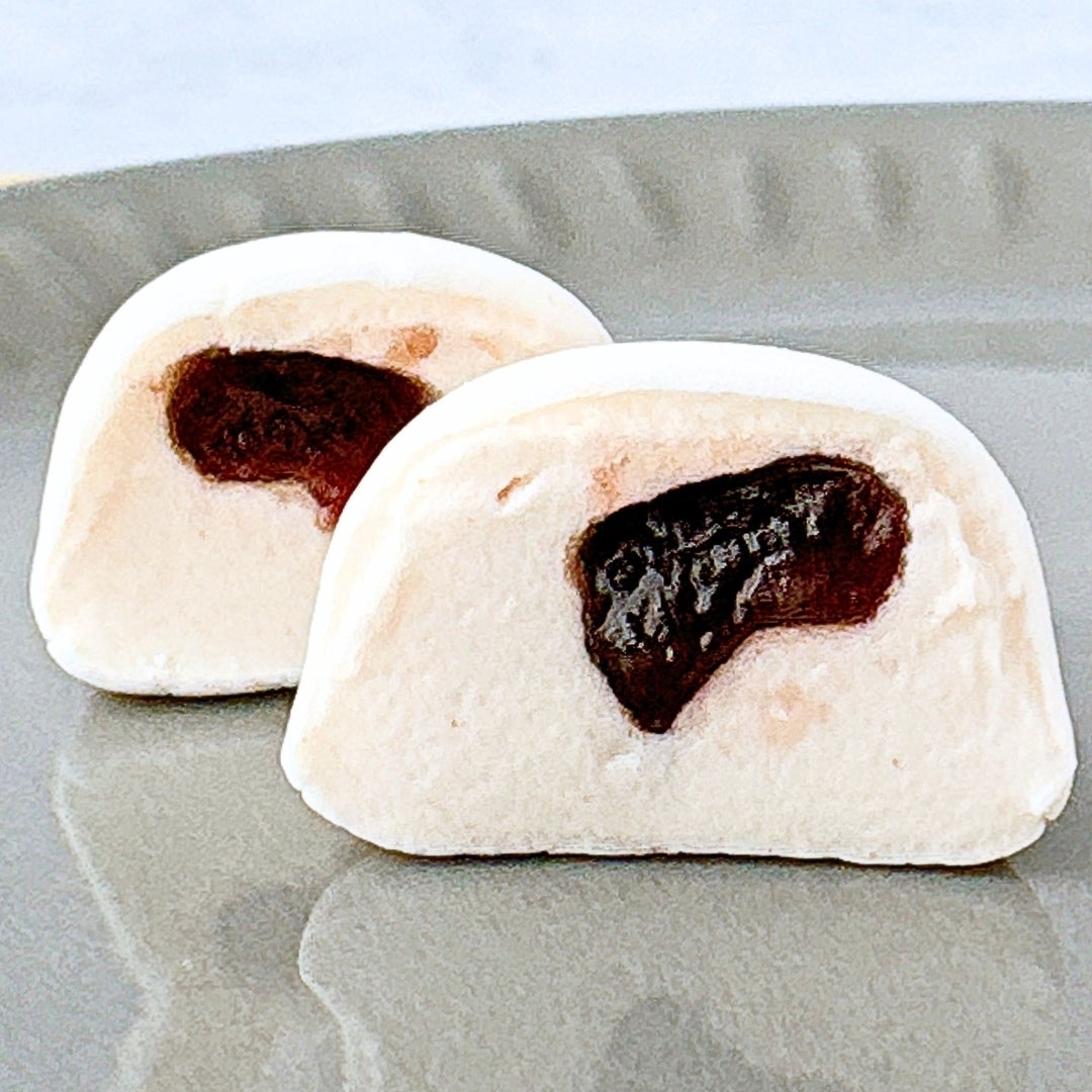 チョコがとろけて濃厚になる。無印良品の「抹茶マシュマロ」はほろ苦