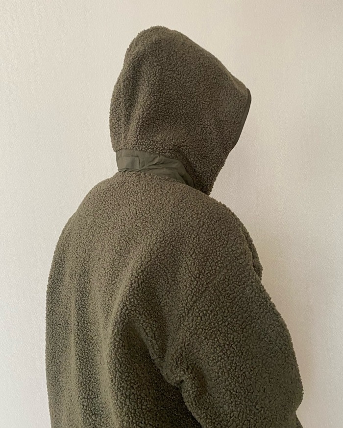 え、もうほぼ完売じゃん…。GU×ガーメンツの「ふわふわアウター」軽くて