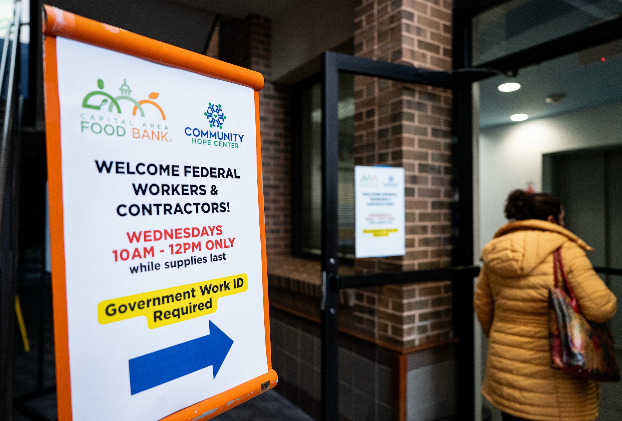 Federal workers and contractors tin get escaped nutrient connected Wednesdays, 10 AM - 12 PM, with a authorities ID required