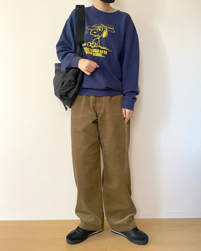ユニクロU コーデュロイユーティリティパンツ コーデュロイユーティリティパンツ」の着用コーディネート| ユニクロ公式