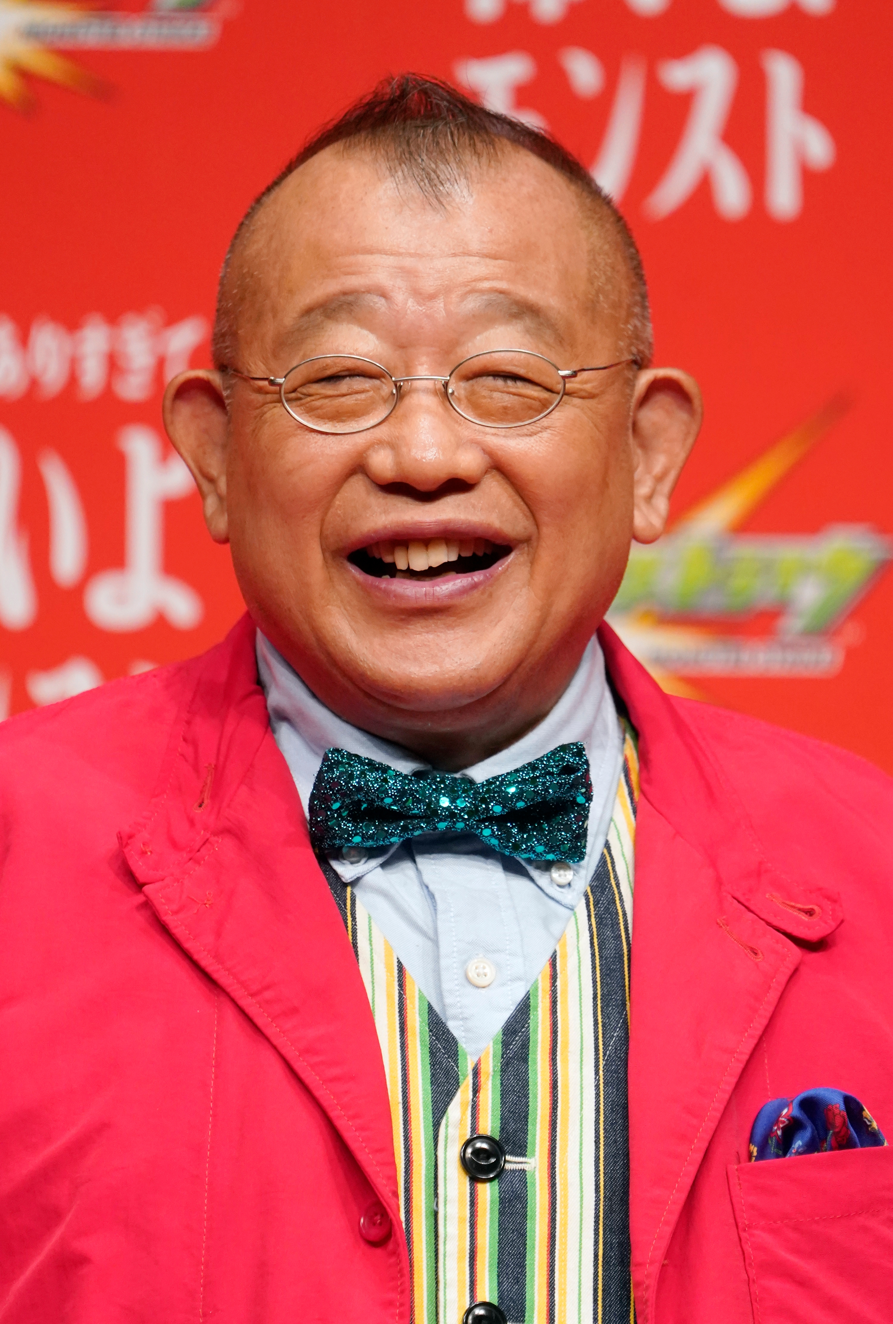 えっ！？」笑福亭鶴瓶、まさかの姿にネットざわつく「誰ですか