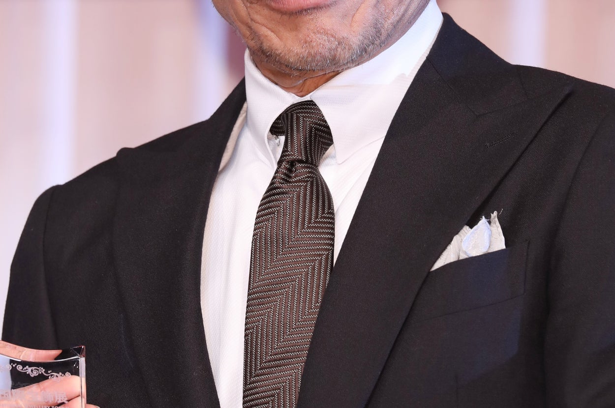 舘ひろしさん（時事）