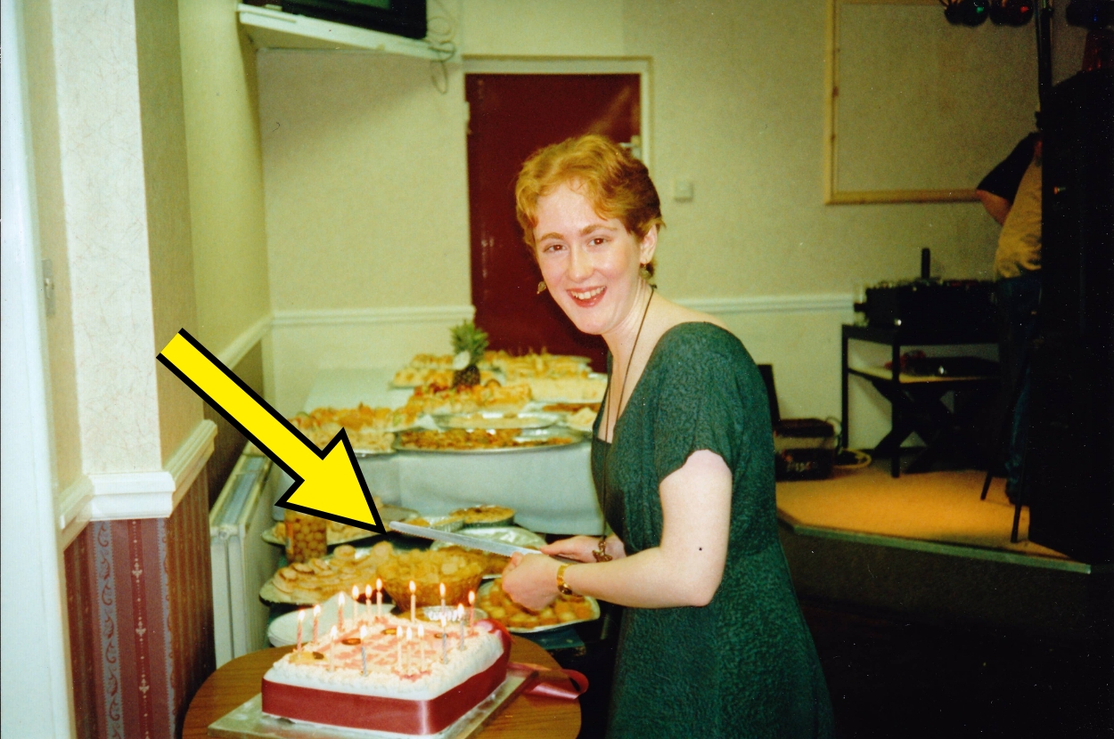 buzzfeed.com - Raven Ishak - 15 People Are Recalling The Bizarre 'House Rules' They Experienced At Someone Else's Home