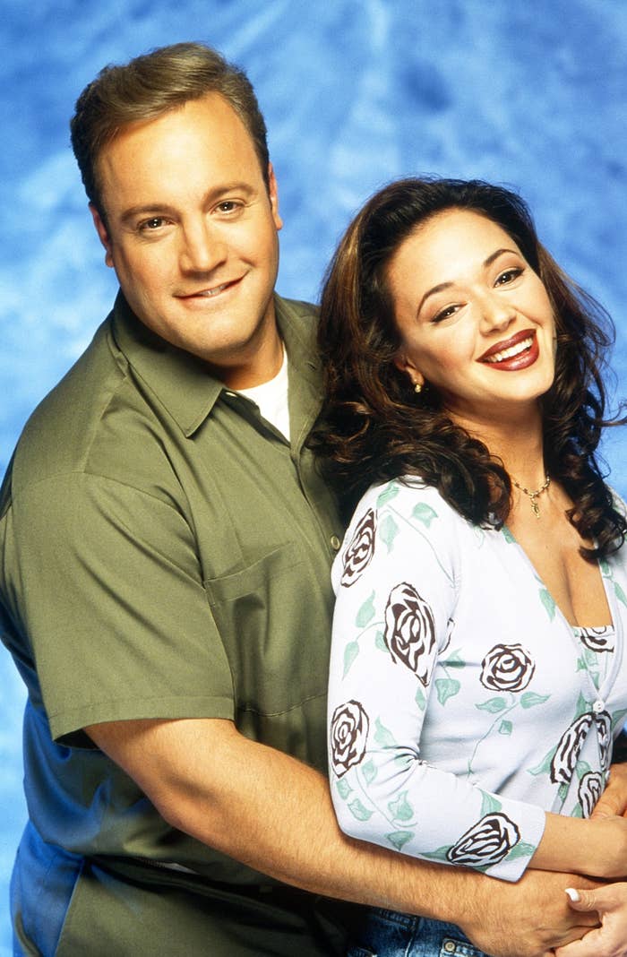 remini and james in a publicity shot for king of queens