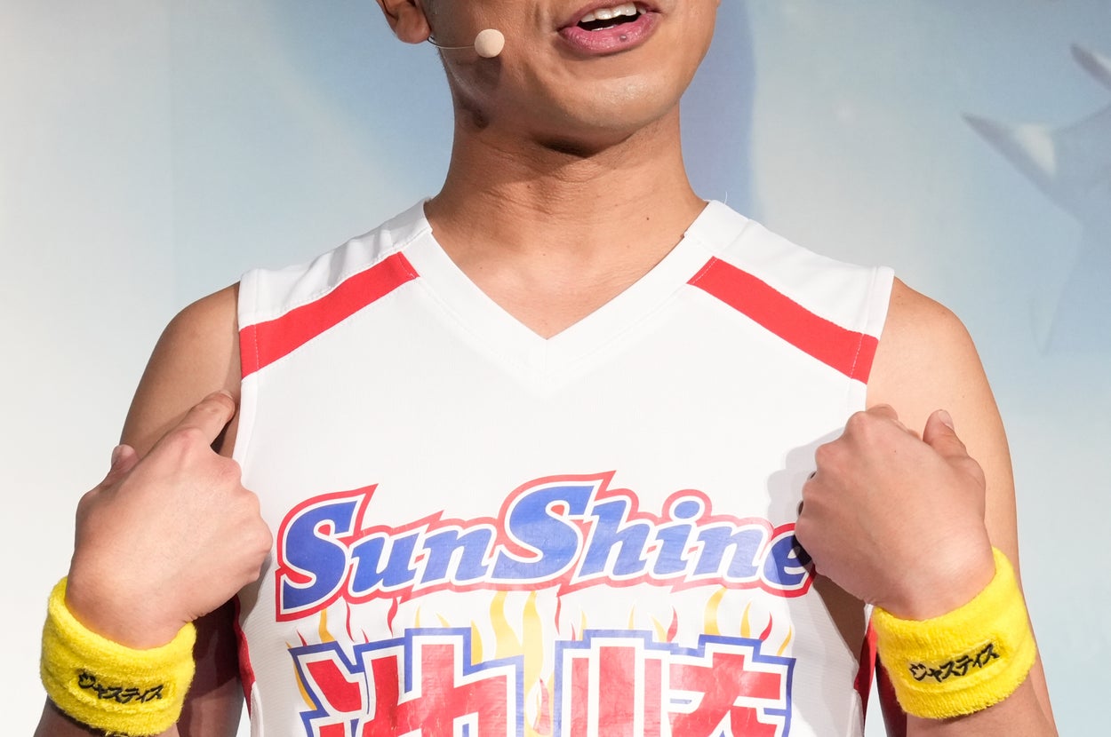 サンシャイン池崎さん（時事通信フォト）