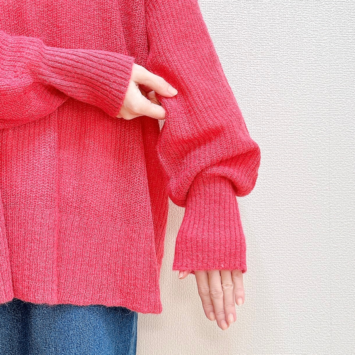 5500円→2200円に値下げ！ニコアンドの「ふんわりニット」は着回し力