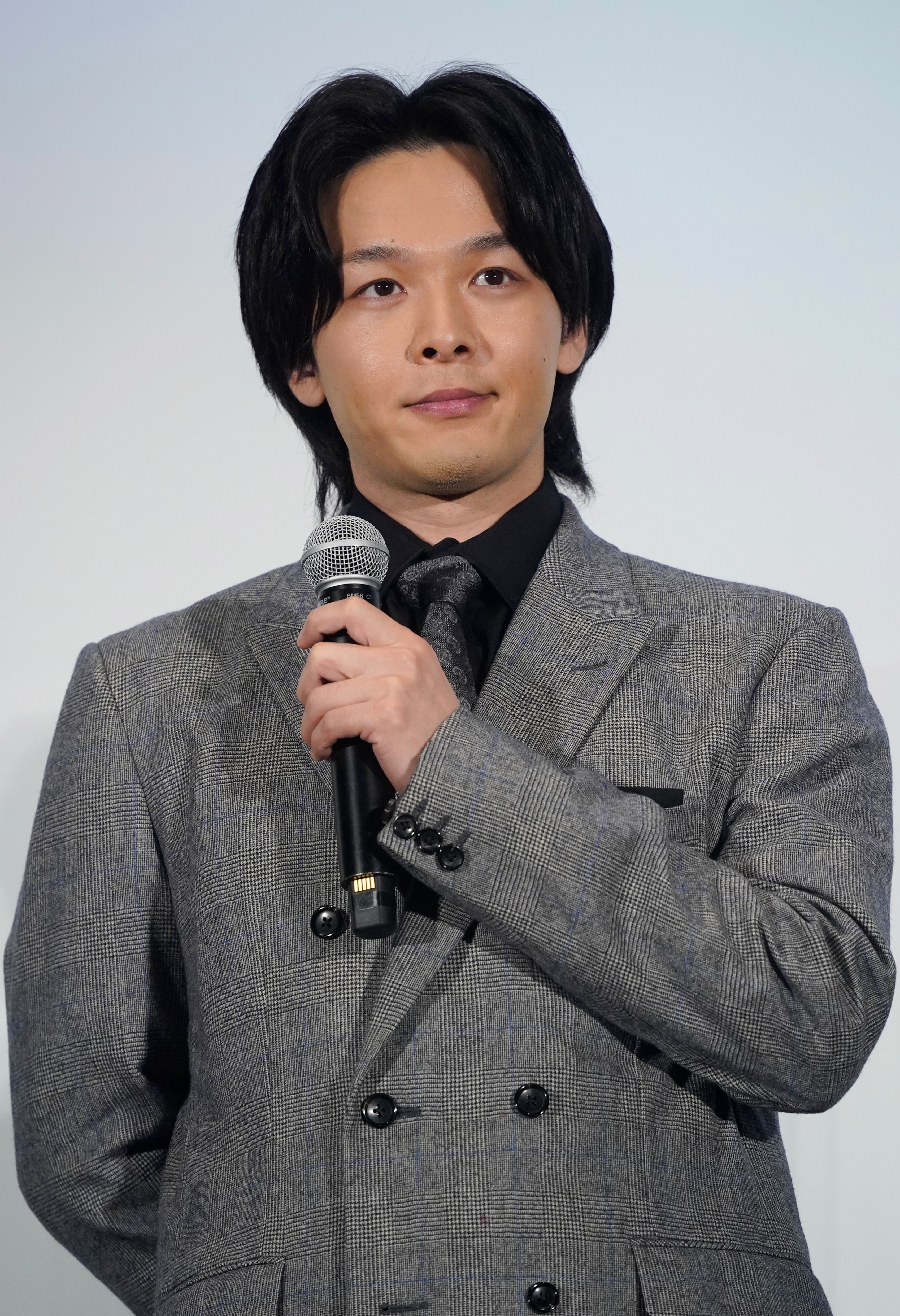 中村倫也さん（時事通信フォト）