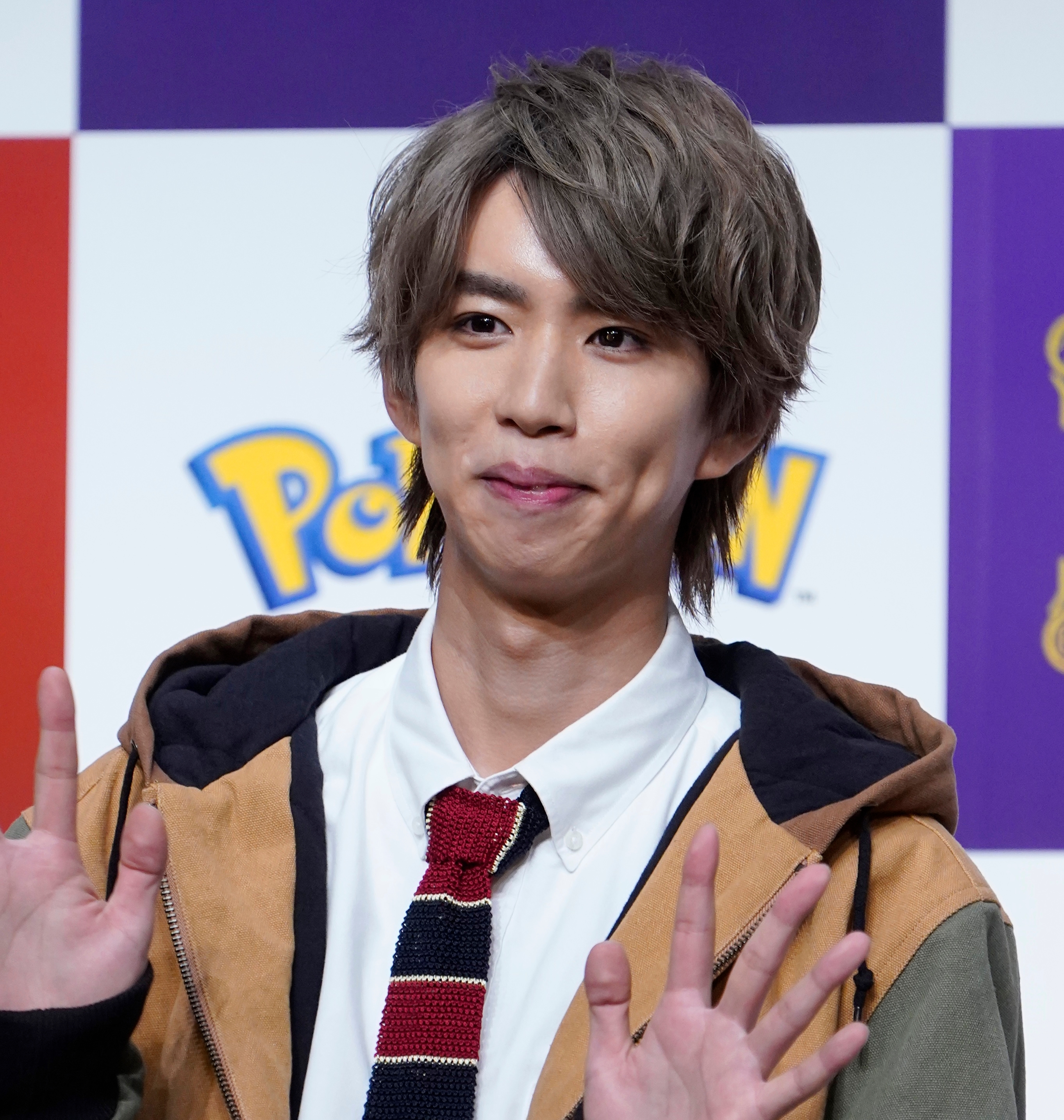 はじめしゃちょーさん（時事通信フォト）