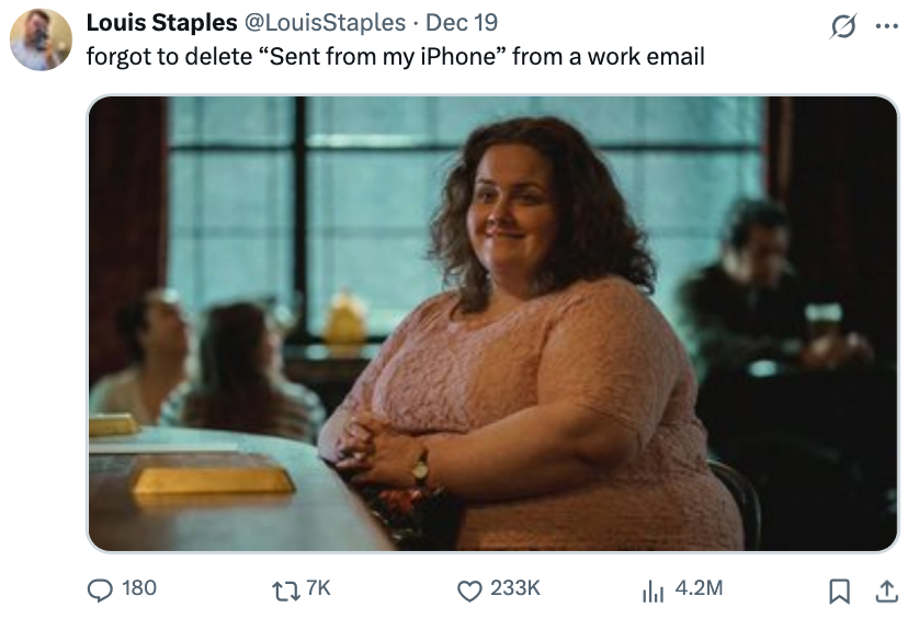 A pistillate   sits smiling successful  a warmly lit room, with a humorous tweet astir  forgetting to delete an email signature