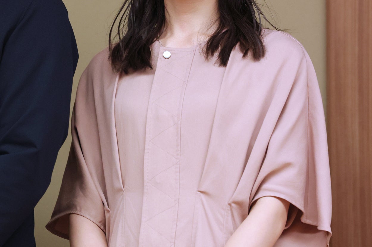 足立梨花さん（時事）