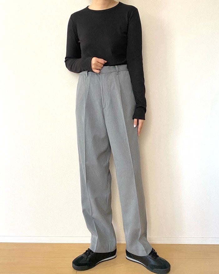 ユニクロCの「高見えパンツ」が買って大正解だった…！着回し力がすごく