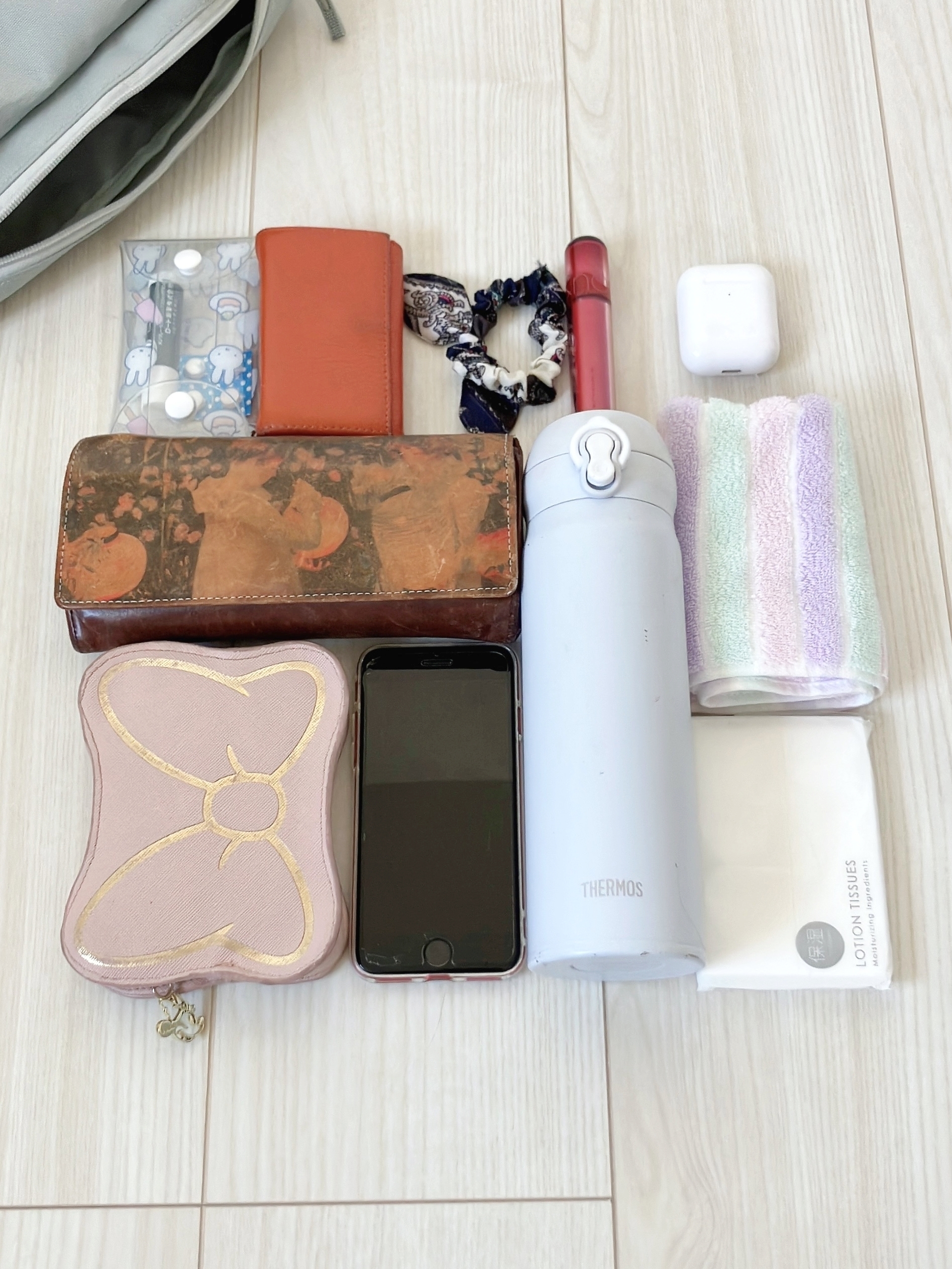 雑誌付録】もう財布いらないじゃん！使い勝手良すぎの「万能バッグ