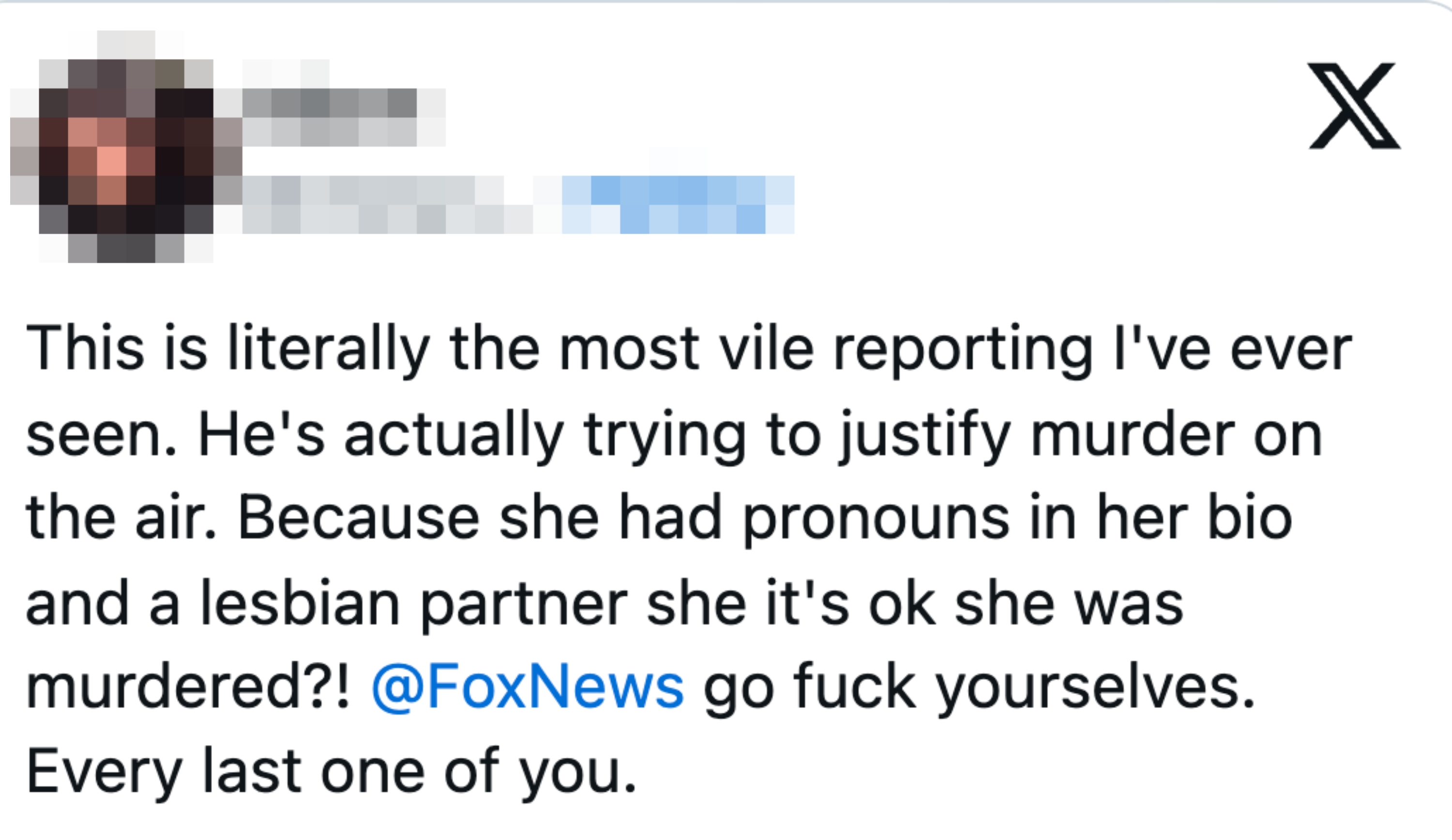 Tweet som kritiserer Fox News for angivelig å rettferdiggjøre et drap på grunn av offerets pronomen og queer identitet