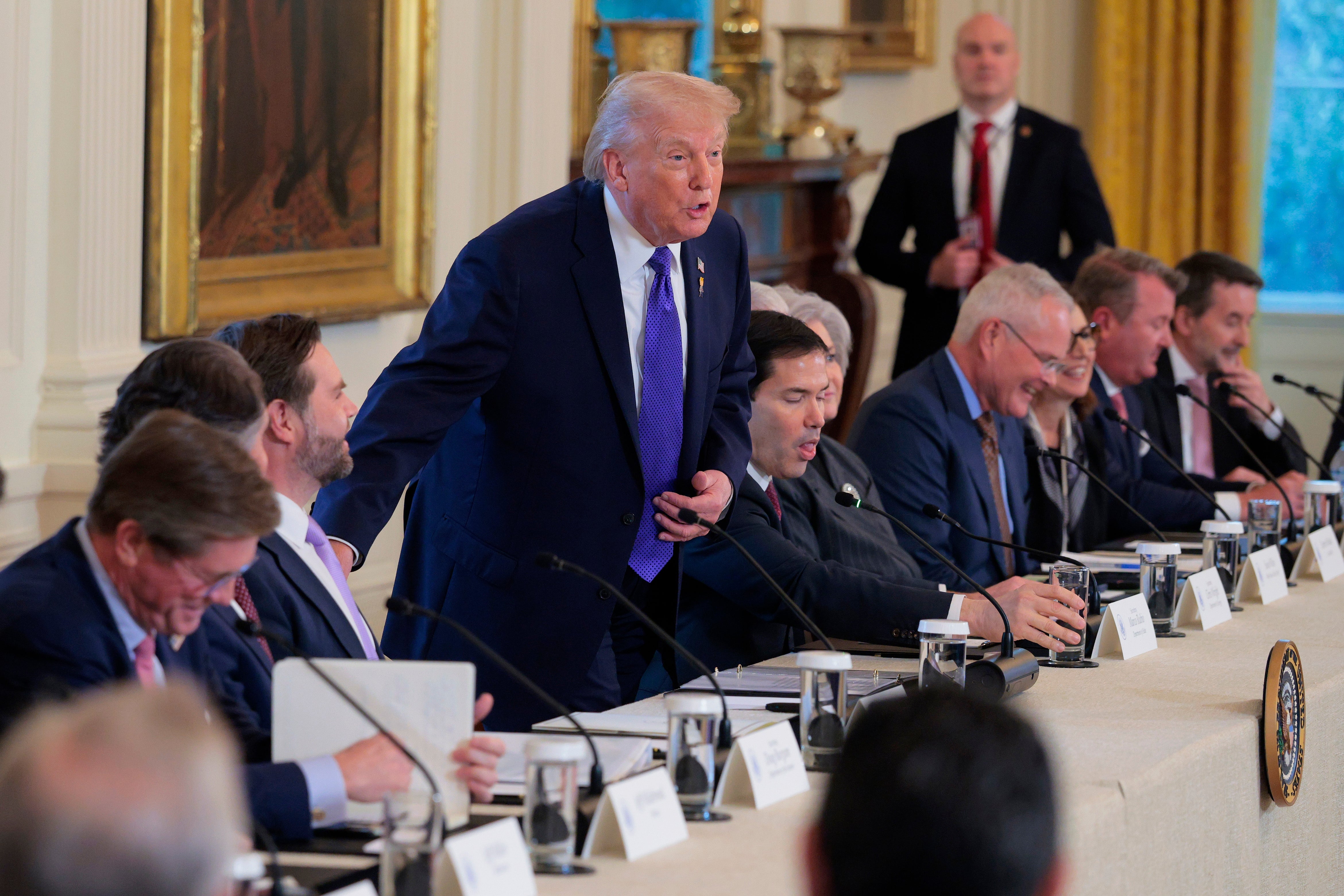 自己愛がすごい」トランプ氏の胸元に、まさかの“ピンバッジ”→注目