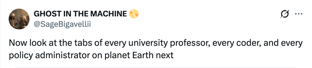 Tweet foreslår humoristisk å se på de åpne fanene til universitetsprofessorer, kodere og policyadministratorer på jorden