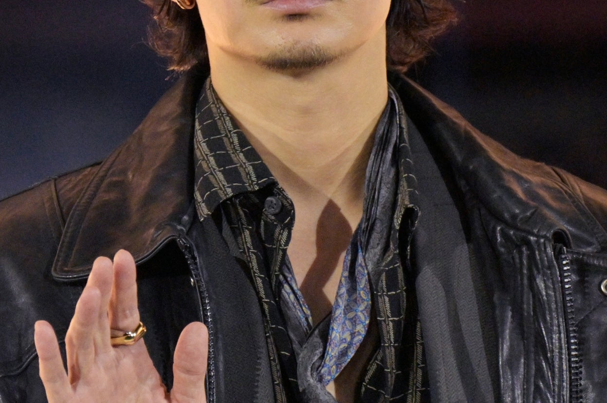 綾野剛さん（時事通信フォト）