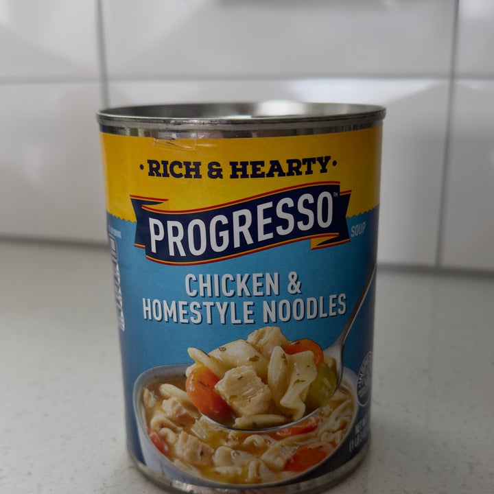 Can of Progresso Chicken &amp; Homestyle Noodles soup on a kitchen counter