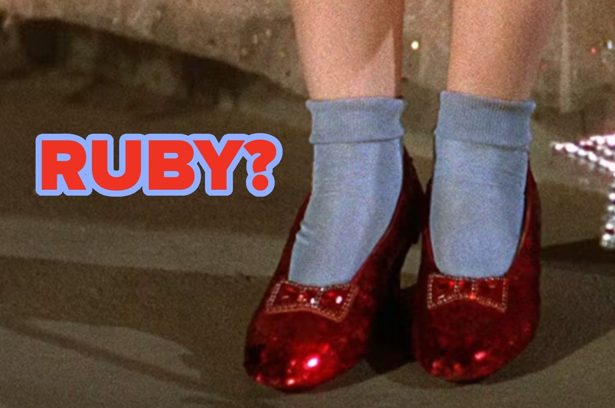 Tell Us Your Favorite Places In England, And We'll Guess Your Birthstone With 99% Accuracy