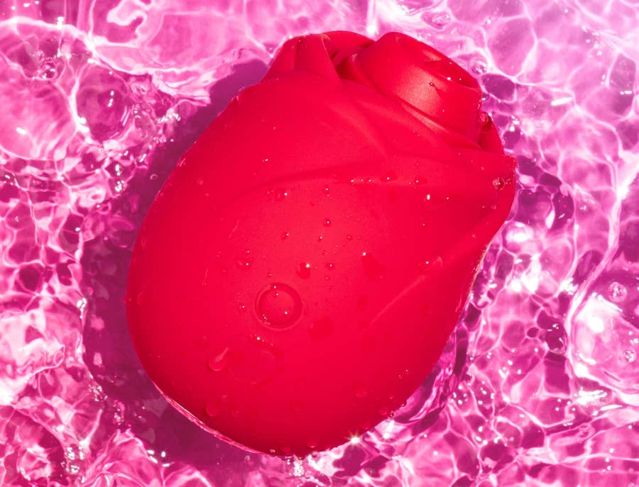 9 Sex Toys That'll Guarantee You A Happy Valentine's Day 9 Sex Toys That'll Guarantee You A Happy Valentine's Day
