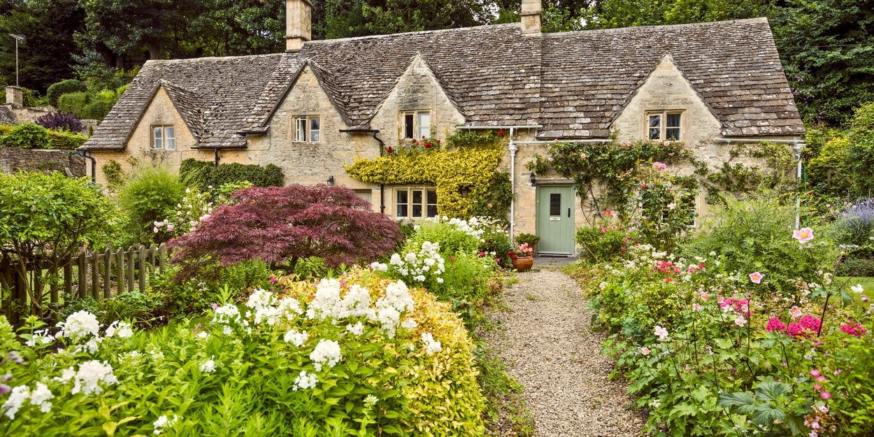 Which Cottagecore Activity Should You Start To Finally Romanticize Your Life?