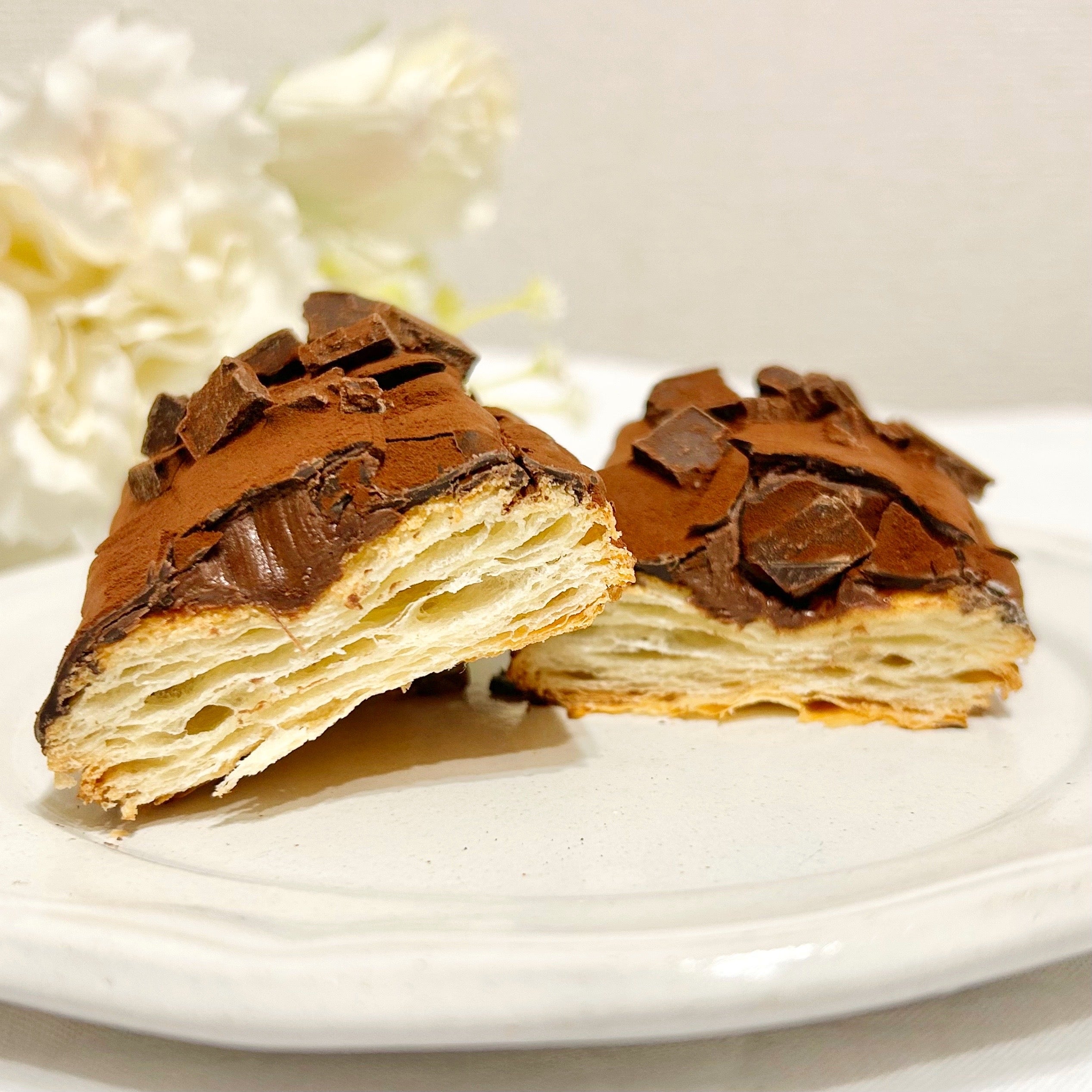 セブン新作】もはやスイーツじゃん！213円の「激うまチョコパン」どこ