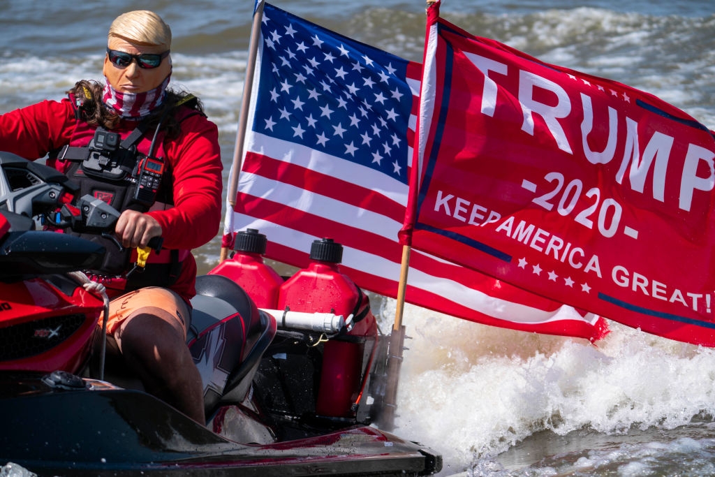 Person på vannscooter med