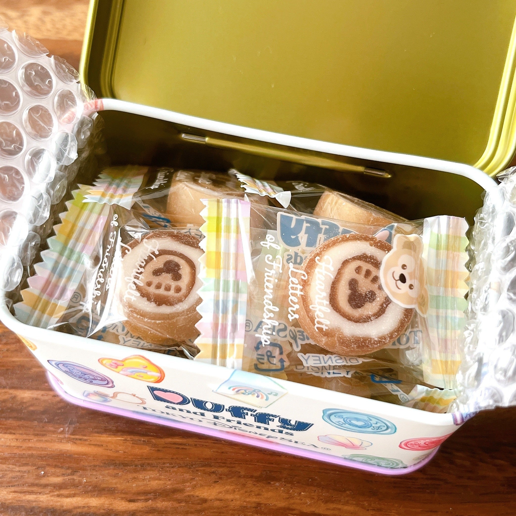 自分用にも買えばよかった…。ディズニーシーの「800円お土産」入って