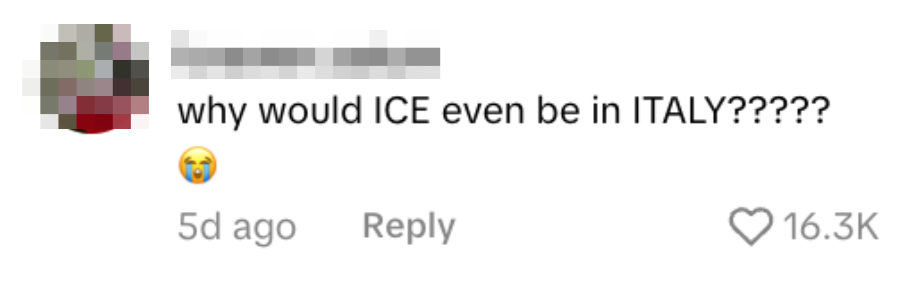 Kommenter og spør hvorfor ICE ville være i Italia, med en gråtende emoji