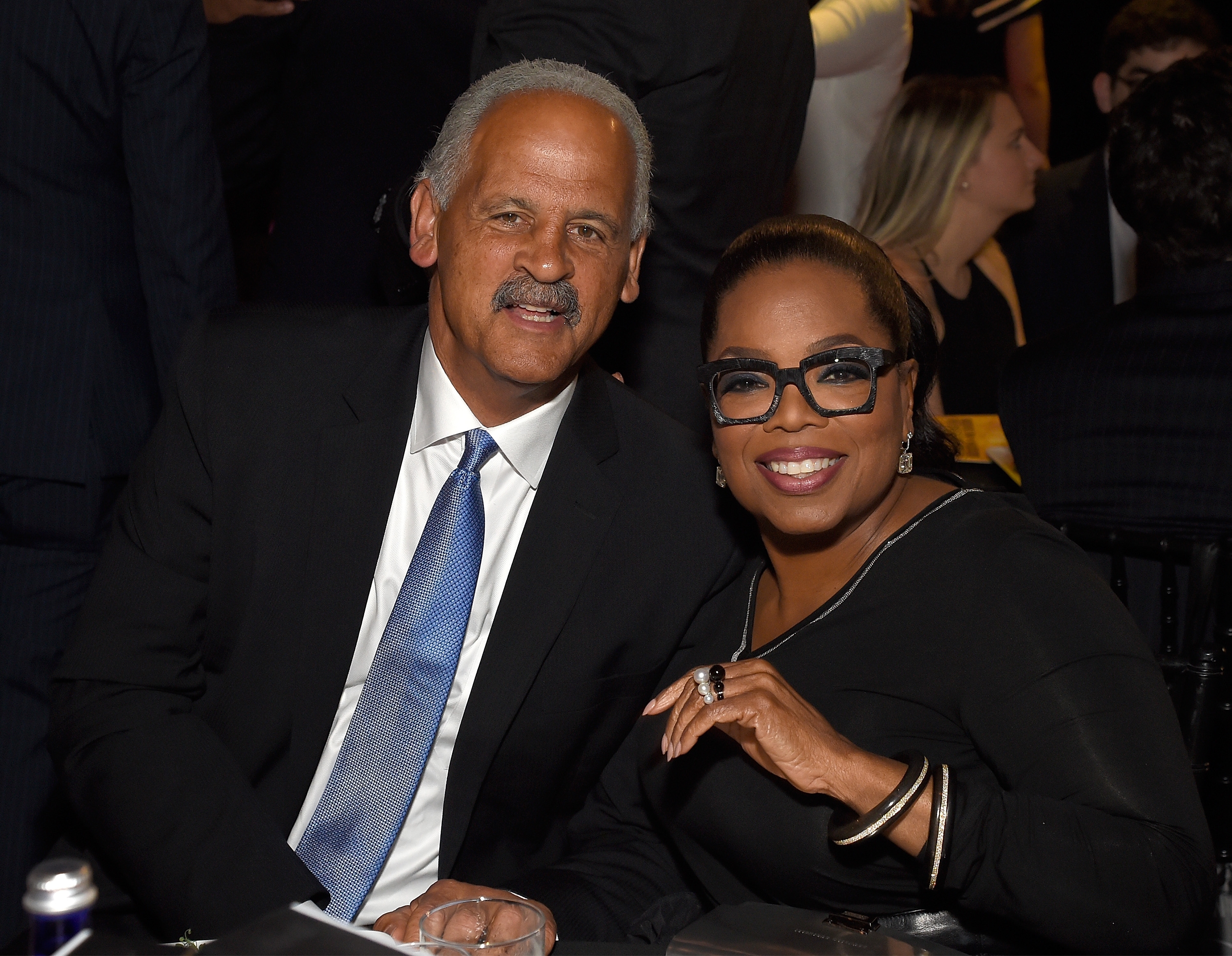 Stedman Graham and Oprah Winfrey be  The Robin Hood Foundation's 2018 payment  astatine  Jacob Javitz Center