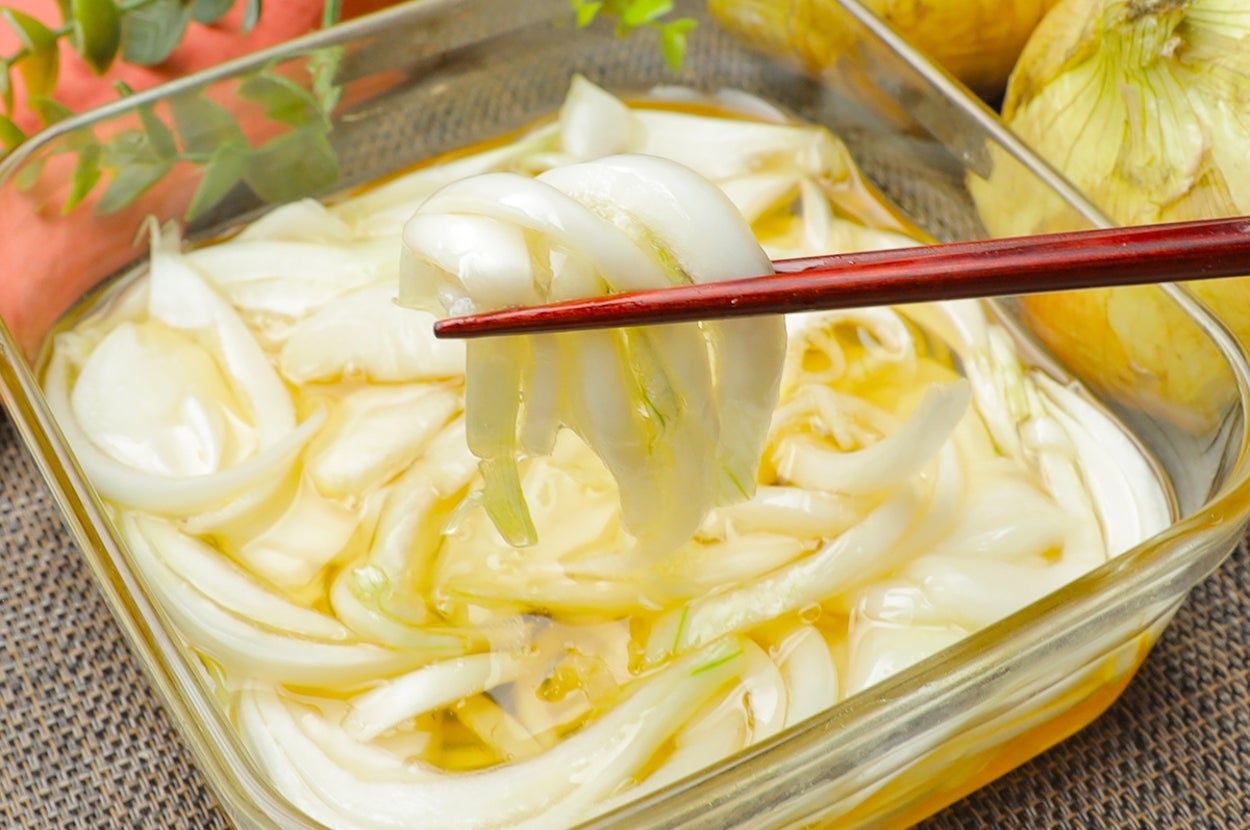 新玉ねぎのはちみつレモン漬け