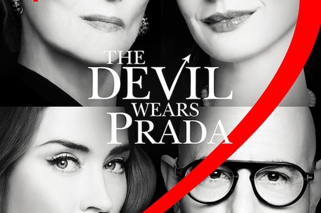 映画『プラダを着た悪魔』の続編告知ポスター。メリル・ストリープ、アン・ハサウェイらの顔が描かれている。公開日5月1日。