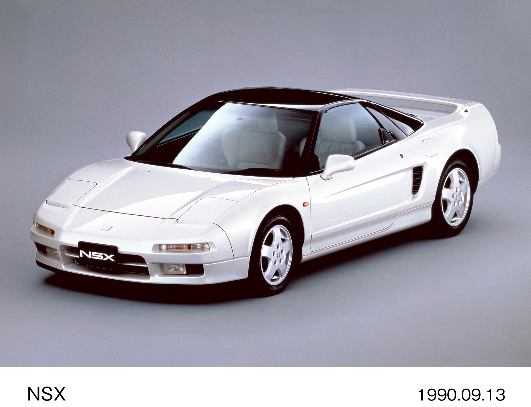 1990年に発売されたホンダの初代「NSX」（プレスリリースより）