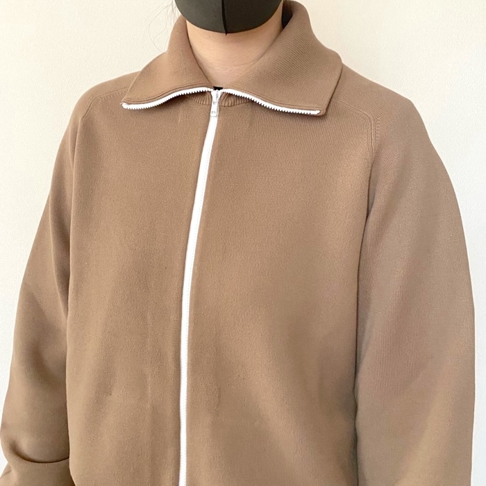 ユニクロC】オンライン即完！話題の「フルジップカーディガン」が買っ