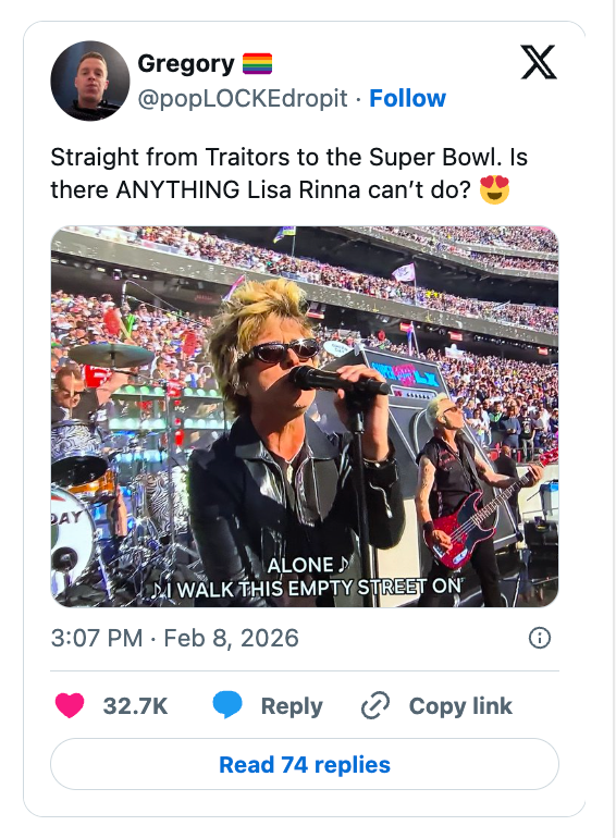 Tweet of a set  astatine  the Super Bowl with pb  vocalist  performing connected  stage