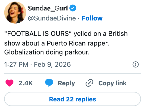 Screenshot of a tweet by Sundae_Gurl (@SundaeDivine) astir  a British amusement   and a Puerto Rican rapper. It has 2.4K likes and 9 retweets