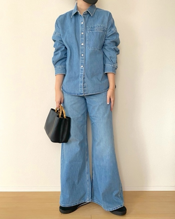 小尻効果どころかお尻が消える」ユニクロCの“新作デニム”体型カバーも