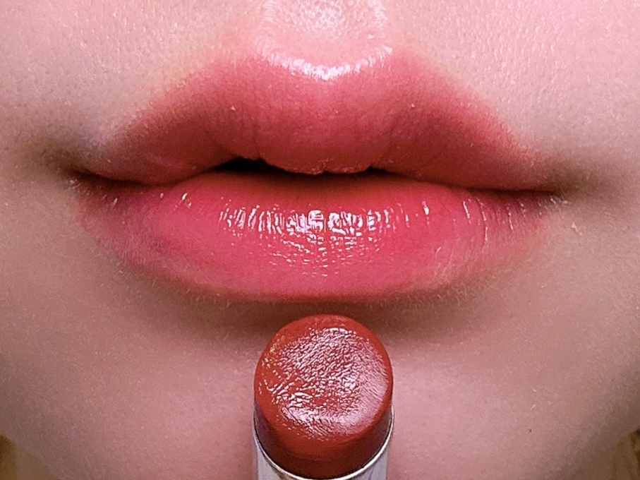 キャンメイク新作】縦じわが一瞬で消えた…！新作リップは、ぷるんツヤ